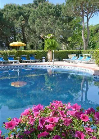 Club Moorea Lägenhetshotell Milano Marittima