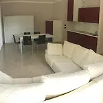 Club Moorea Apartahotel 3*