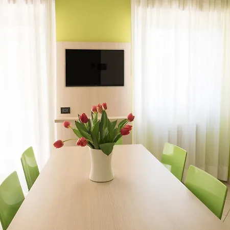 Club Moorea Apartmanhotel Milano Marittima