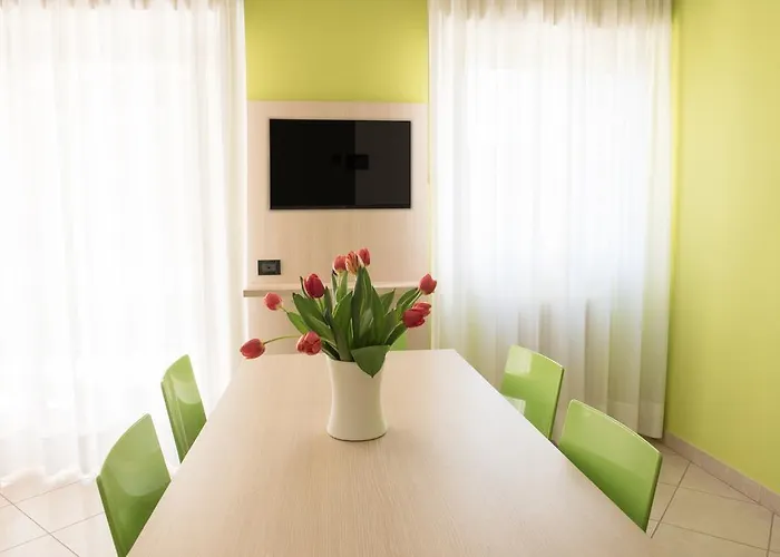 Club Moorea 아파트호텔 밀라노마리티마