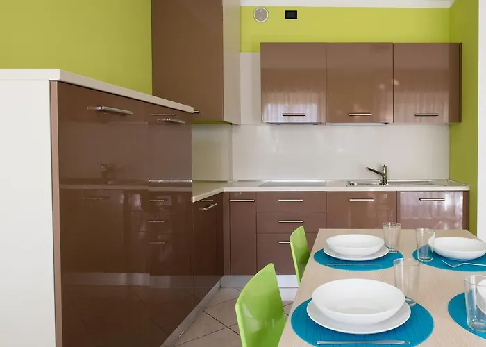 Club Moorea 아파트호텔 밀라노마리티마