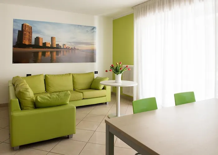 Club Moorea 밀라노마리티마