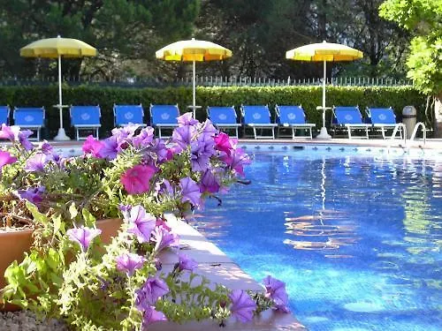 Club Moorea 아파트호텔