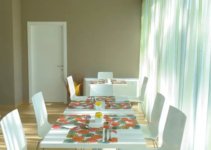 Club Moorea 밀라노마리티마